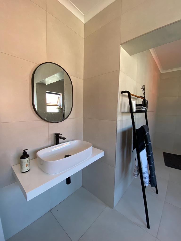 Castle Close Bathroom - 2 Castle Close Bathroom - 2